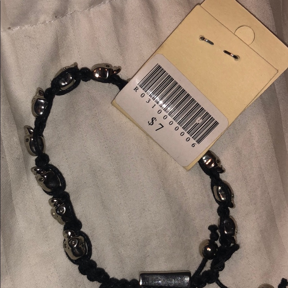 Brandy Melville Skull Bracelet